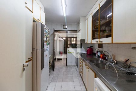 Apartamento à venda com 141m², 4 quartos e 3 vagas Apartamento à venda com 141m², 4 quartos e 3 vagasCozinha