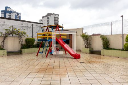 Apartamento à venda com 226m², 2 quartos e 2 vagasÁrea comum - Playground