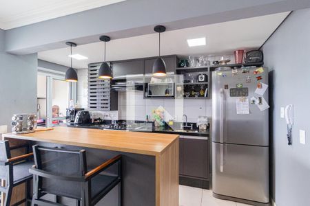 Apartamento à venda com 76m², 3 quartos e 2 vagas Apartamento à venda com 76m², 3 quartos e 2 vagasCozinha e área de serviço