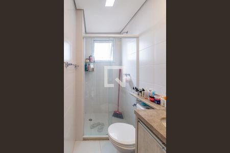 Apartamento à venda com 76m², 3 quartos e 2 vagas Apartamento à venda com 76m², 3 quartos e 2 vagasBanheiro da suíte