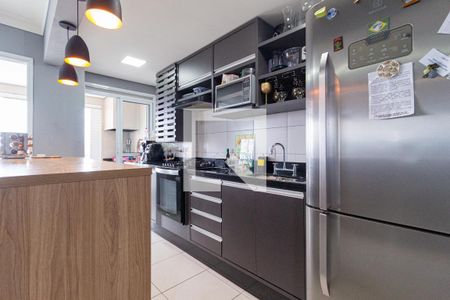 Apartamento à venda com 76m², 3 quartos e 2 vagas Apartamento à venda com 76m², 3 quartos e 2 vagasCozinha e área de serviço