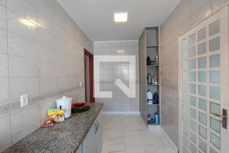 Casa à venda com 250m², 3 quartos e 4 vagasÁrea de Serviço