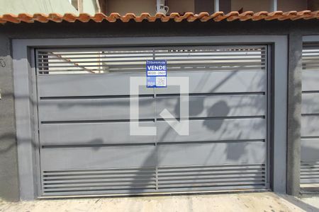 Casa à venda com 250m², 3 quartos e 4 vagasFachada