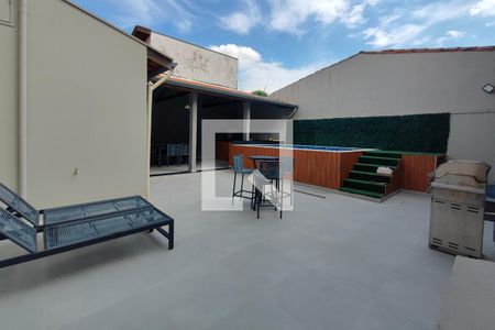 Casa à venda com 250m², 3 quartos e 4 vagasQuintal