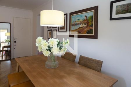 Apartamento à venda com 66m², 2 quartos e 1 vaga Apartamento à venda com 66m², 2 quartos e 1 vagaSala de Jantar