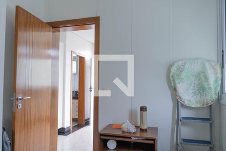 Casa à venda com 436m², 4 quartos e 6 vagasQuarto de Serviço