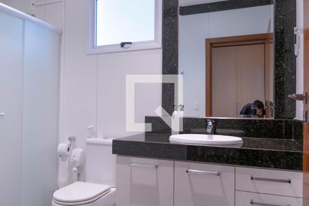 Casa à venda com 436m², 4 quartos e 6 vagasLavabo