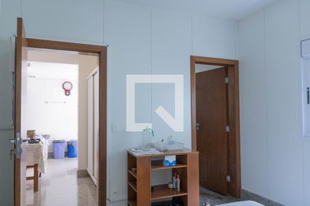 Casa à venda com 436m², 4 quartos e 6 vagasQuarto 5