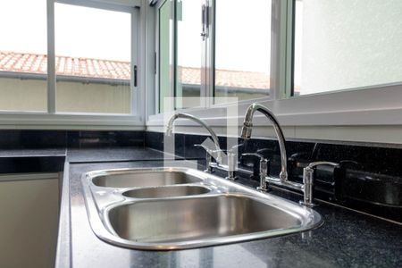 Casa à venda com 436m², 4 quartos e 6 vagasCozinha