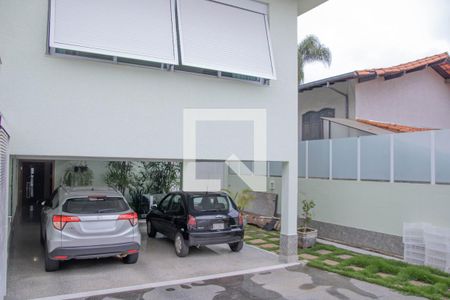 Casa à venda com 436m², 4 quartos e 6 vagasÁrea comum