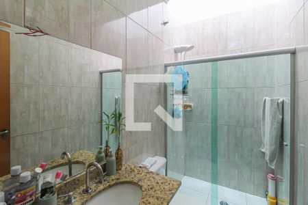 Casa à venda com 117m², 3 quartos e 2 vagas Casa à venda com 117m², 3 quartos e 2 vagasBanheiro