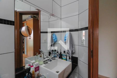 Casa à venda com 117m², 3 quartos e 2 vagas Casa à venda com 117m², 3 quartos e 2 vagasBanheiro da Suíte