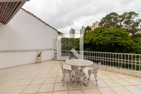 Casa à venda com 210m², 2 quartos e 3 vagasVaranda do Quarto 1