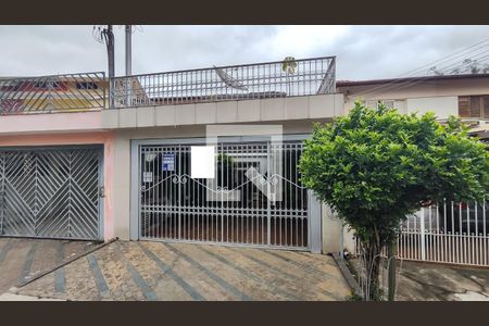 Casa à venda com 210m², 2 quartos e 3 vagasFachada