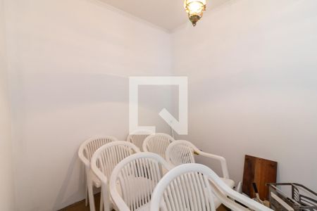 Casa à venda com 210m², 2 quartos e 3 vagasQuarto de Serviço