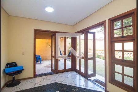 Casa à venda com 193m², 3 quartos e 2 vagas Casa à venda com 193m², 3 quartos e 2 vagasCozinha