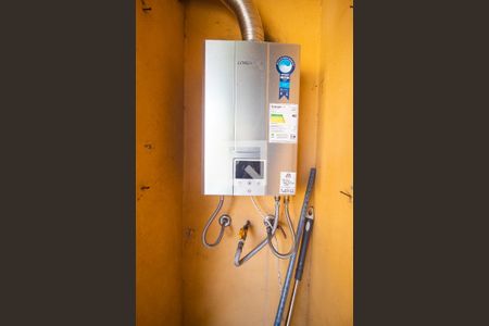 Casa à venda com 193m², 3 quartos e 2 vagas Casa à venda com 193m², 3 quartos e 2 vagasÁrea comum - Churrasqueira