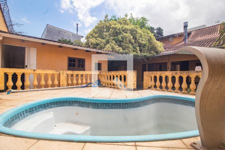 Casa à venda com 193m², 3 quartos e 2 vagas Casa à venda com 193m², 3 quartos e 2 vagasÁrea comum - Piscina