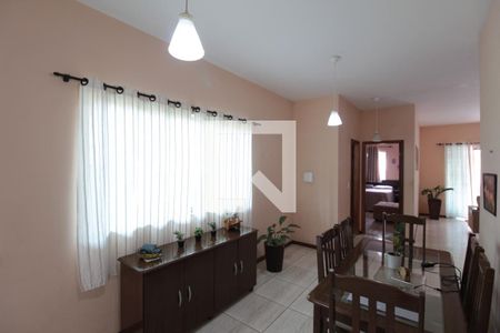 Casa à venda com 208m², 3 quartos e 3 vagasCopa