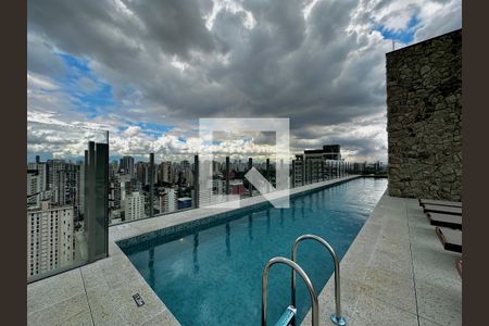 Studio à venda com 22m², 0 quarto e sem vagaPiscina