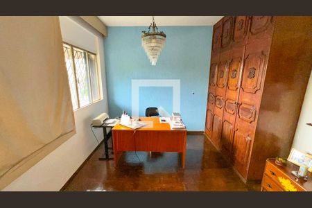 Apartamento à venda com 400m², 5 quartos e 3 vagas Apartamento à venda com 400m², 5 quartos e 3 vagasQuarto 1