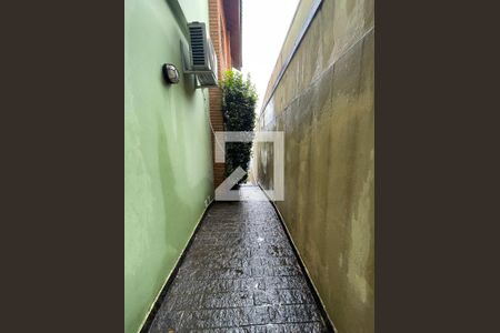 Casa de condomínio para alugar com 454m², 5 quartos e 6 vagas Casa de condomínio para alugar com 454m², 5 quartos e 6 vagascorredor lateral