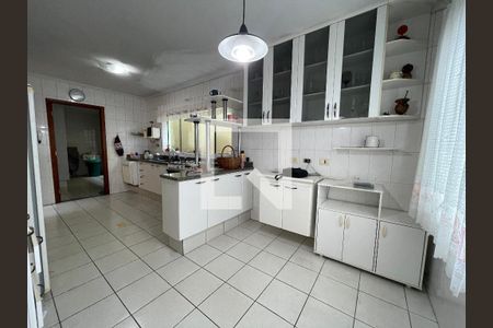 Casa de condomínio para alugar com 454m², 5 quartos e 6 vagas Casa de condomínio para alugar com 454m², 5 quartos e 6 vagasCozinha