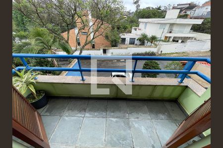 Casa de condomínio para alugar com 454m², 5 quartos e 6 vagas Casa de condomínio para alugar com 454m², 5 quartos e 6 vagasVaranda suíte master