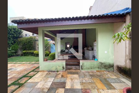 Casa de condomínio para alugar com 454m², 5 quartos e 6 vagas Casa de condomínio para alugar com 454m², 5 quartos e 6 vagasChurrasqueira