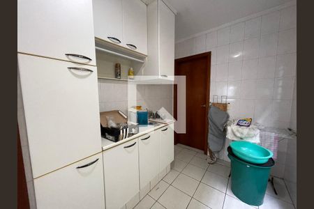 Casa de condomínio para alugar com 454m², 5 quartos e 6 vagas Casa de condomínio para alugar com 454m², 5 quartos e 6 vagasÁrea de Serviço