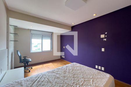 Casa à venda com 380m², 4 quartos e 6 vagas Casa à venda com 380m², 4 quartos e 6 vagasQuarto 2