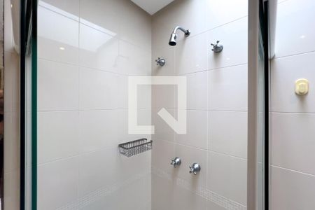 Casa à venda com 380m², 4 quartos e 6 vagas Casa à venda com 380m², 4 quartos e 6 vagasBanheiro do quarto 3