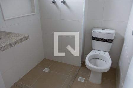 Apartamento à venda com 95m², 2 quartos e 2 vagas Apartamento à venda com 95m², 2 quartos e 2 vagasBanheiro da Suíte 2