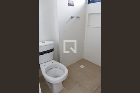 Apartamento à venda com 95m², 2 quartos e 2 vagas Apartamento à venda com 95m², 2 quartos e 2 vagasBanheiro da Suíte 1