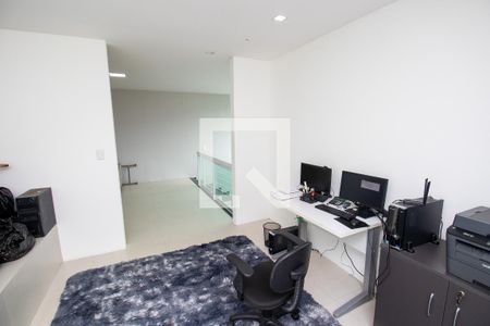 Casa de condomínio à venda com 280m², 4 quartos e 2 vagas Casa de condomínio à venda com 280m², 4 quartos e 2 vagasEscritório