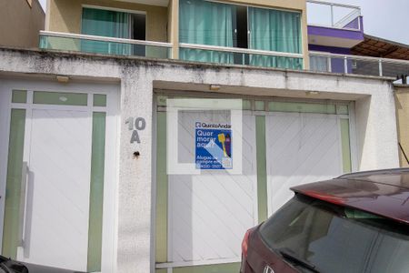 Casa de condomínio à venda com 280m², 4 quartos e 2 vagas Casa de condomínio à venda com 280m², 4 quartos e 2 vagasPlaquinha