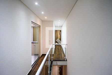 Casa à venda com 115m², 3 quartos e 2 vagasCorredor