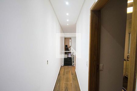 Casa à venda com 115m², 3 quartos e 2 vagasCorredor
