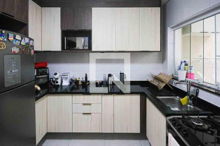 Casa à venda com 115m², 3 quartos e 2 vagasCozinha