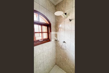 Casa à venda com 200m², 3 quartos e 2 vagas Casa à venda com 200m², 3 quartos e 2 vagasBanheiro da Suíte