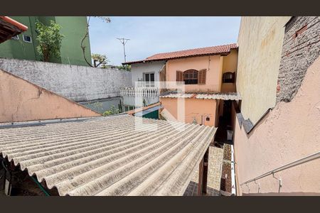 Casa à venda com 200m², 3 quartos e 2 vagas Casa à venda com 200m², 3 quartos e 2 vagasQuintal