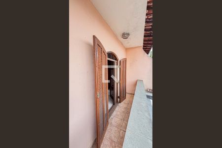 Casa à venda com 200m², 3 quartos e 2 vagas Casa à venda com 200m², 3 quartos e 2 vagasVaranda da Suíte