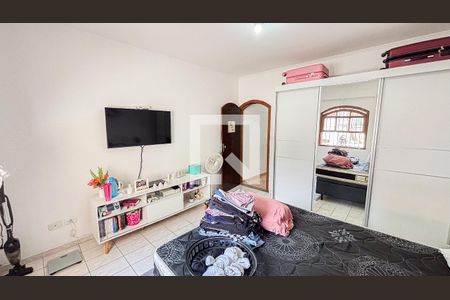 Casa à venda com 200m², 3 quartos e 2 vagas Casa à venda com 200m², 3 quartos e 2 vagasQuarto 1