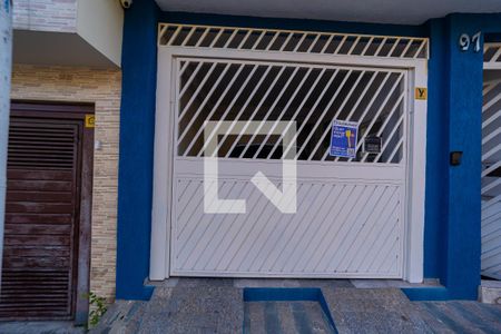 Casa para alugar com 28m², 2 quartos e sem vaga Casa para alugar com 28m², 2 quartos e sem vagaFachada