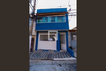 Casa para alugar com 28m², 2 quartos e sem vaga Casa para alugar com 28m², 2 quartos e sem vagaFachada