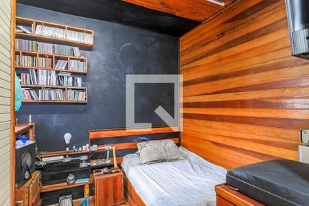 Casa à venda com 200m², 2 quartos e 1 vaga Casa à venda com 200m², 2 quartos e 1 vagaQuarto de Serviço