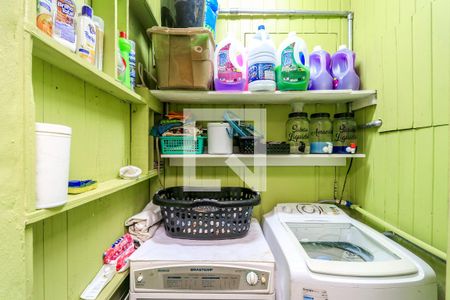 Casa à venda com 200m², 2 quartos e 1 vaga Casa à venda com 200m², 2 quartos e 1 vagaÁrea de Serviço