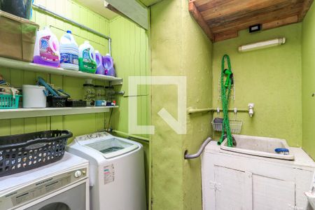 Casa à venda com 200m², 2 quartos e 1 vaga Casa à venda com 200m², 2 quartos e 1 vagaÁrea de Serviço