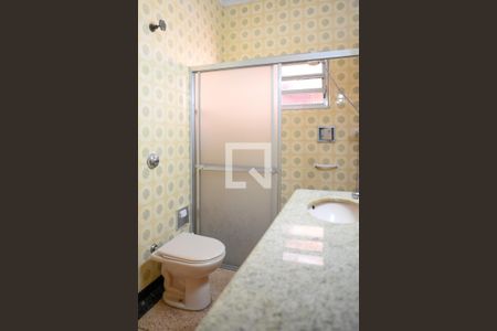 Casa à venda com 120m², 2 quartos e 3 vagas Casa à venda com 120m², 2 quartos e 3 vagasBanheiro