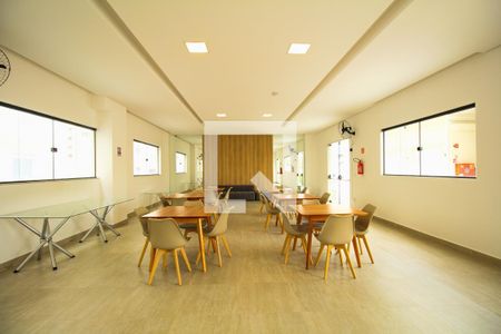 Apartamento à venda com 80m², 2 quartos e 1 vaga Apartamento à venda com 80m², 2 quartos e 1 vagaÁrea comum - Salão de festas
